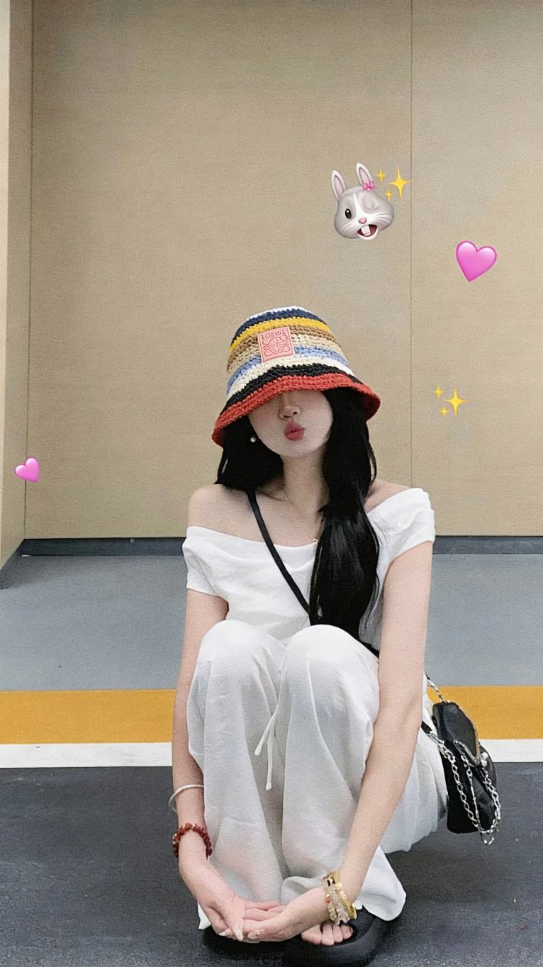 Loewe hat