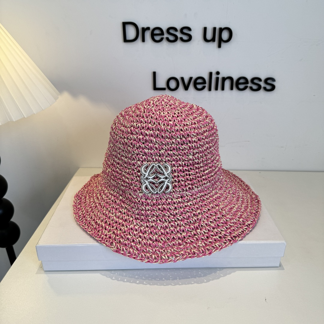Loewe hat