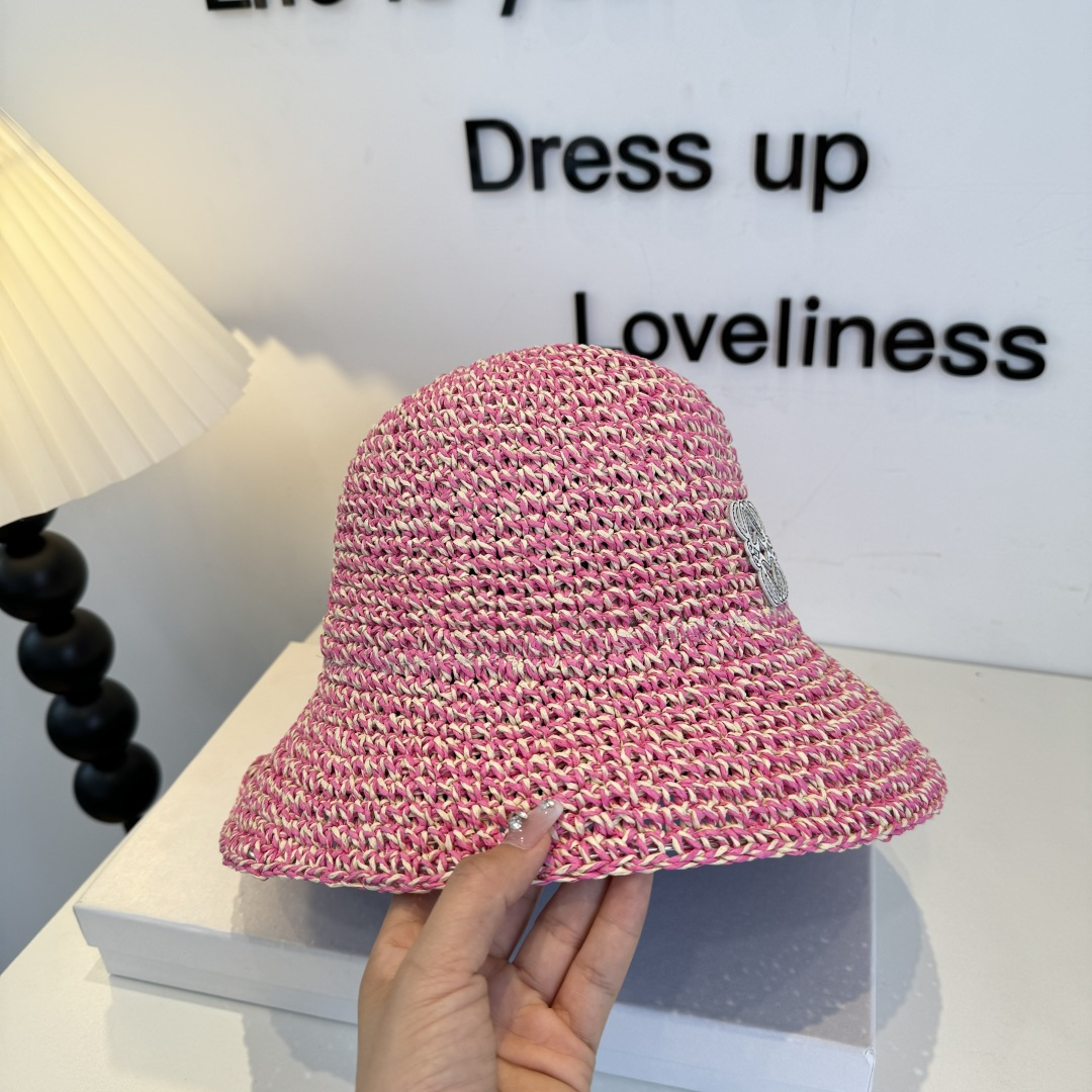 Loewe hat