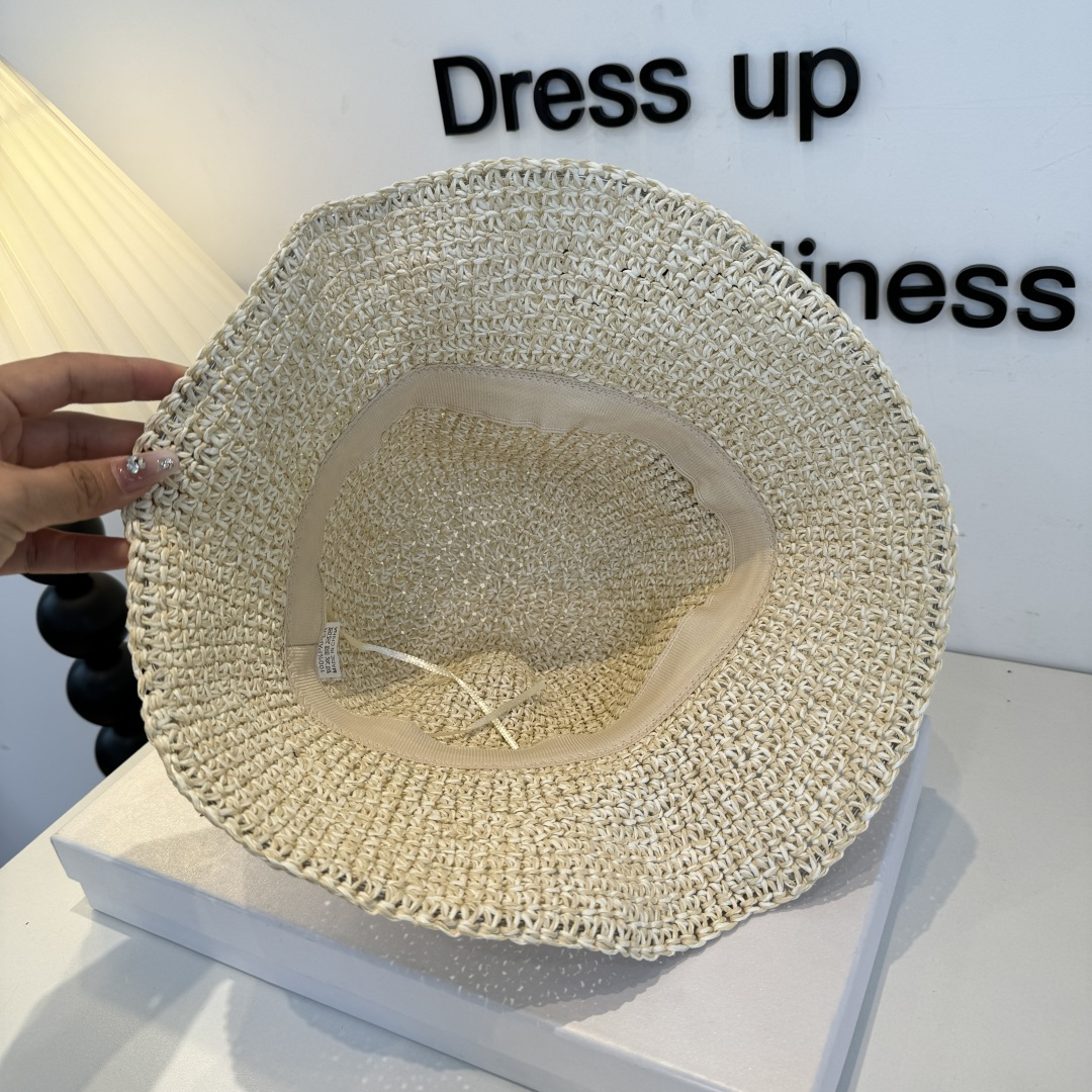 Loewe hat