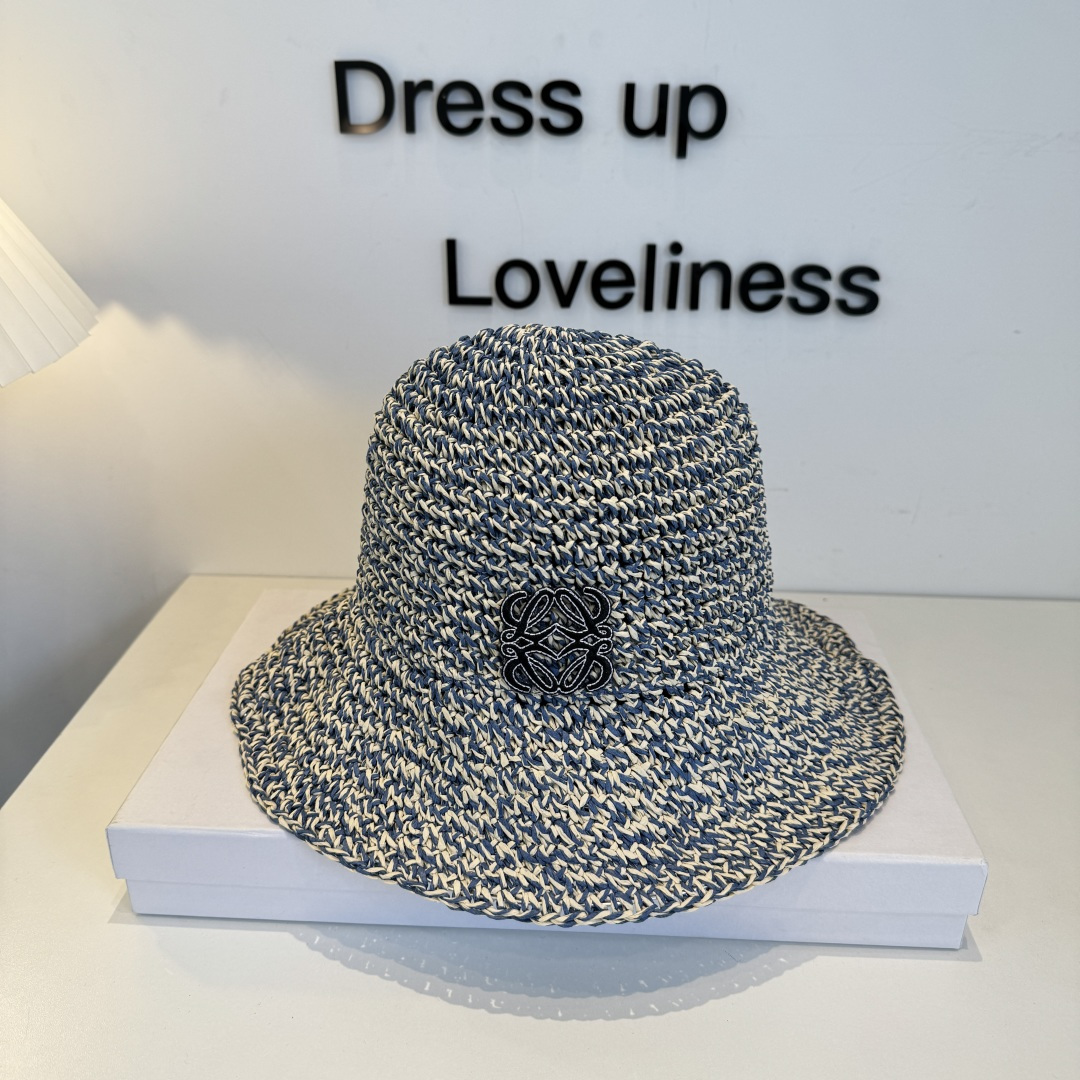 Loewe hat