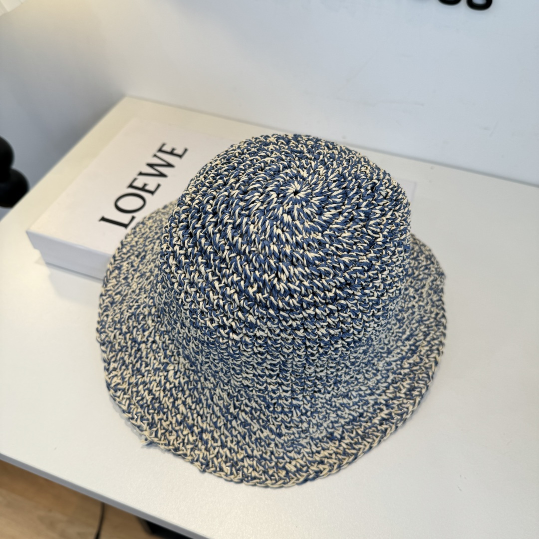 Loewe hat