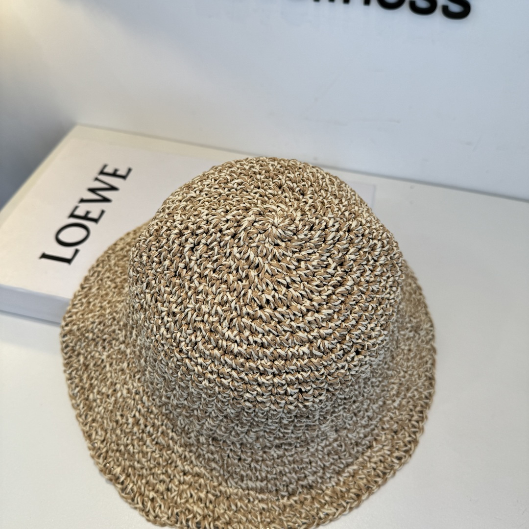 Loewe hat