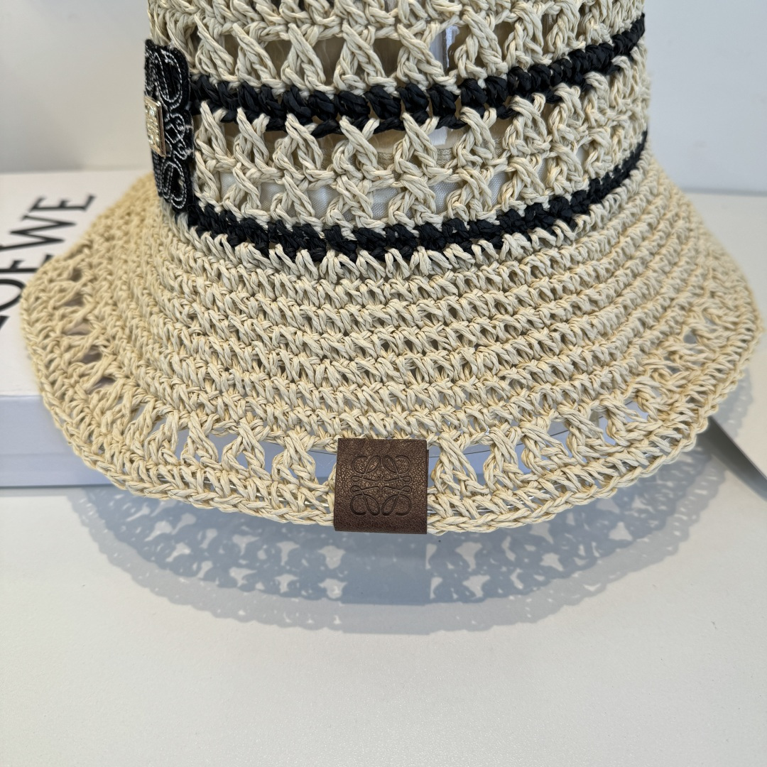 Loewe hat