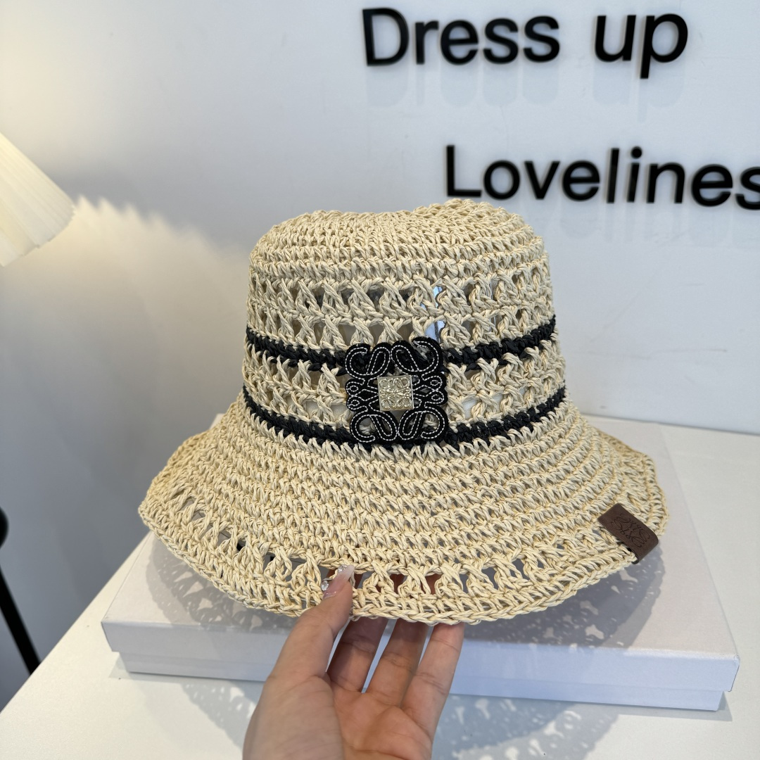 Loewe hat