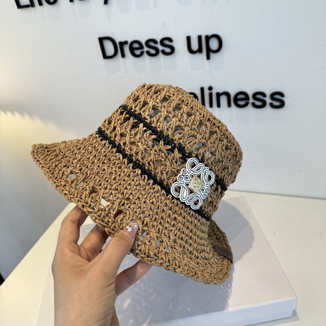 Loewe hat