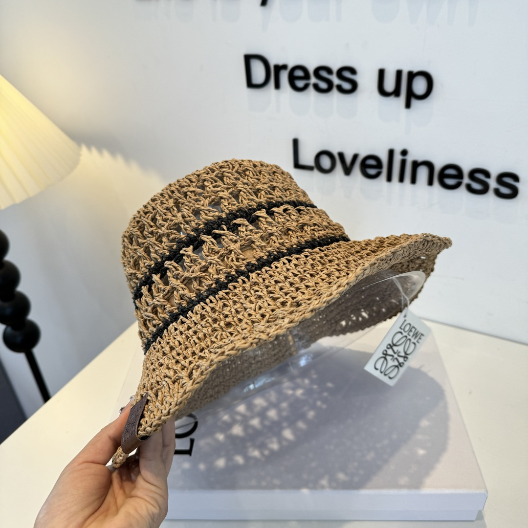 Loewe hat