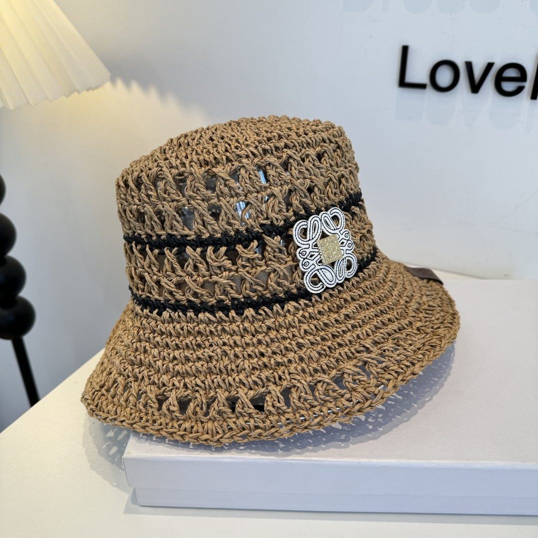 Loewe hat