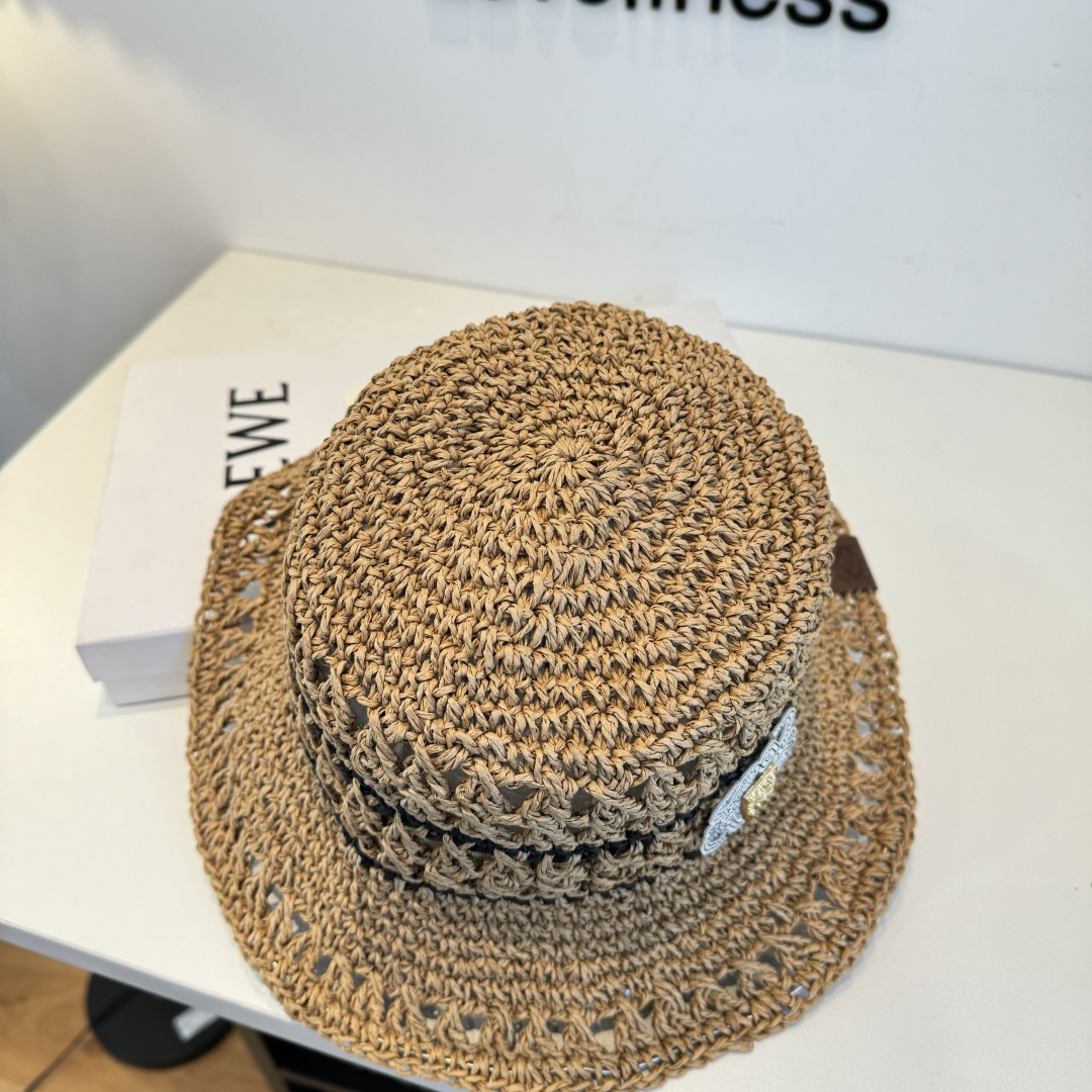 Loewe hat