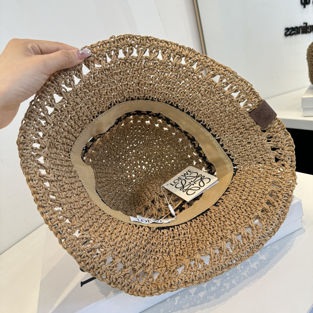 Loewe hat