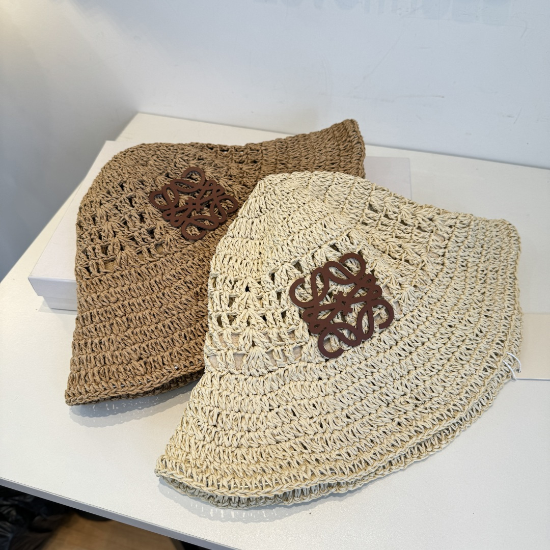 Loewe hat