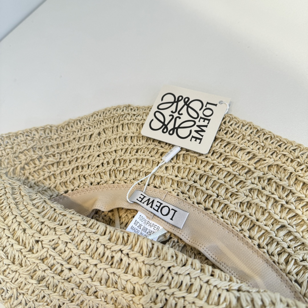 Loewe hat