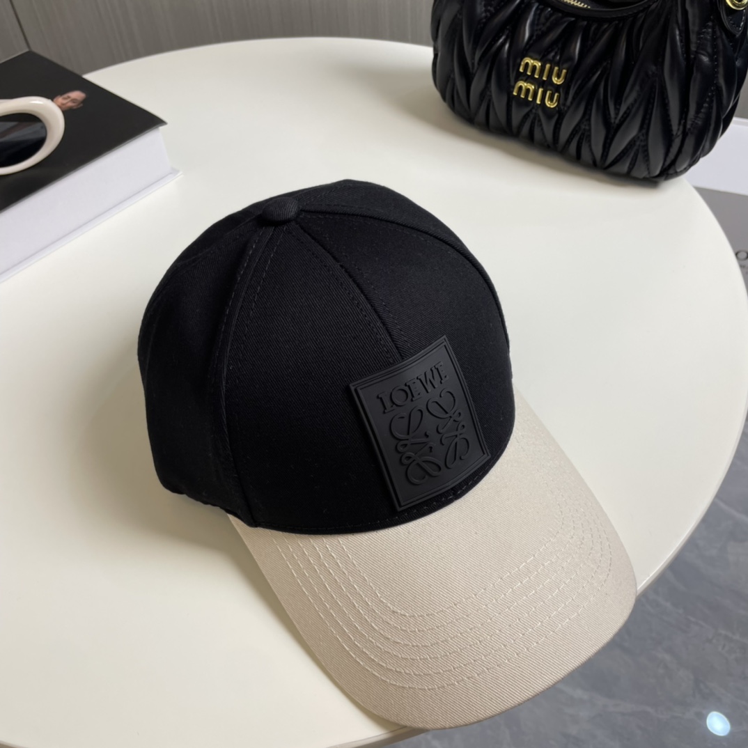 Loewe hat