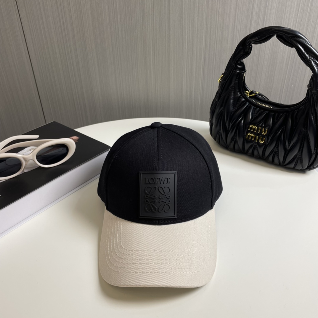 Loewe hat