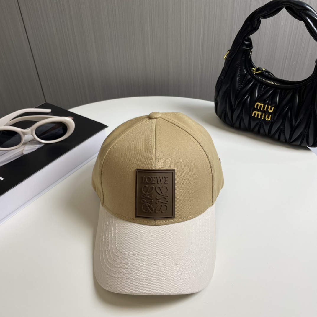 Loewe hat
