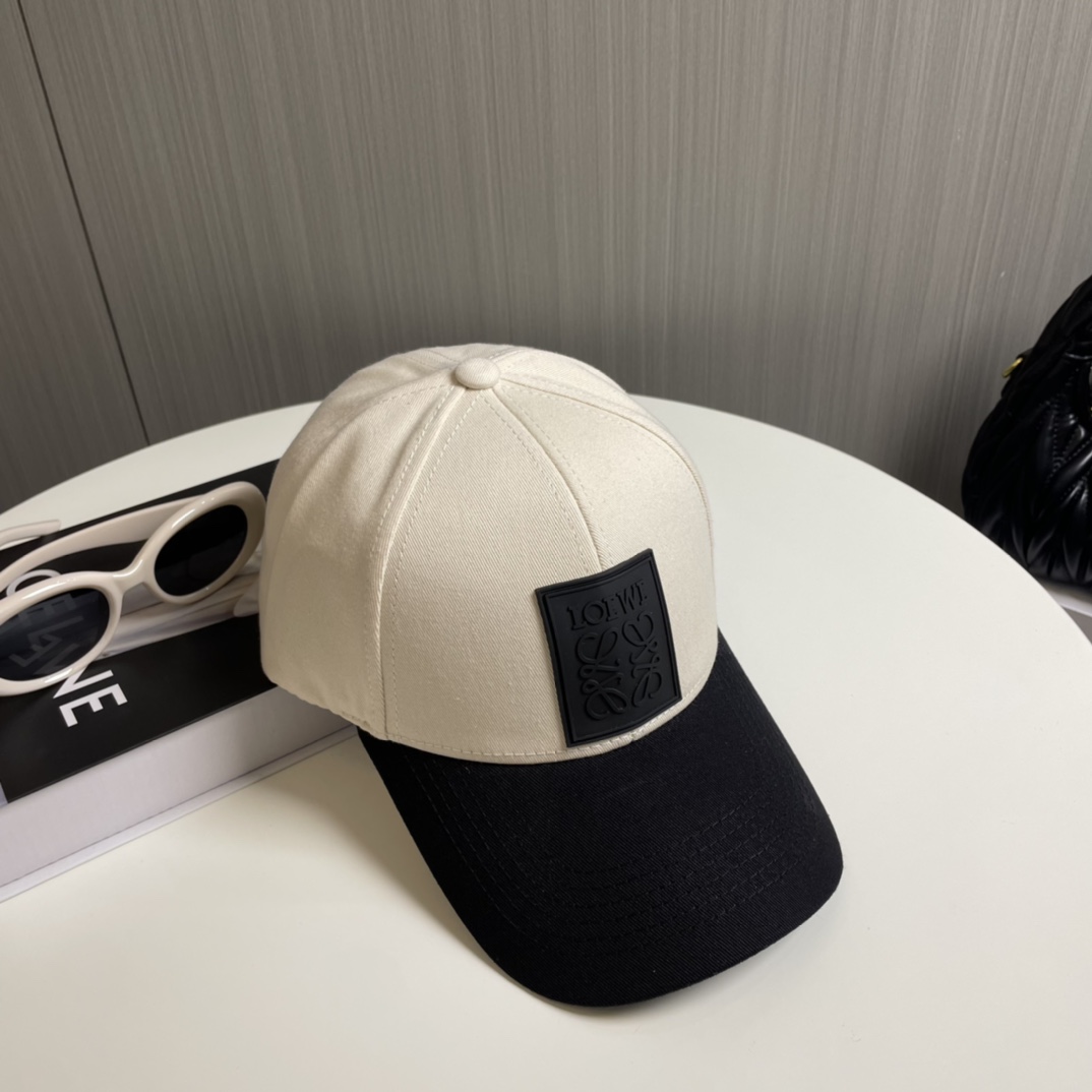 Loewe hat