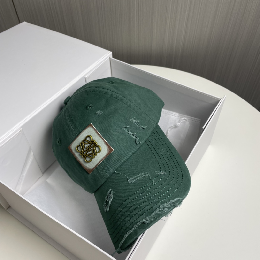 Loewe hat