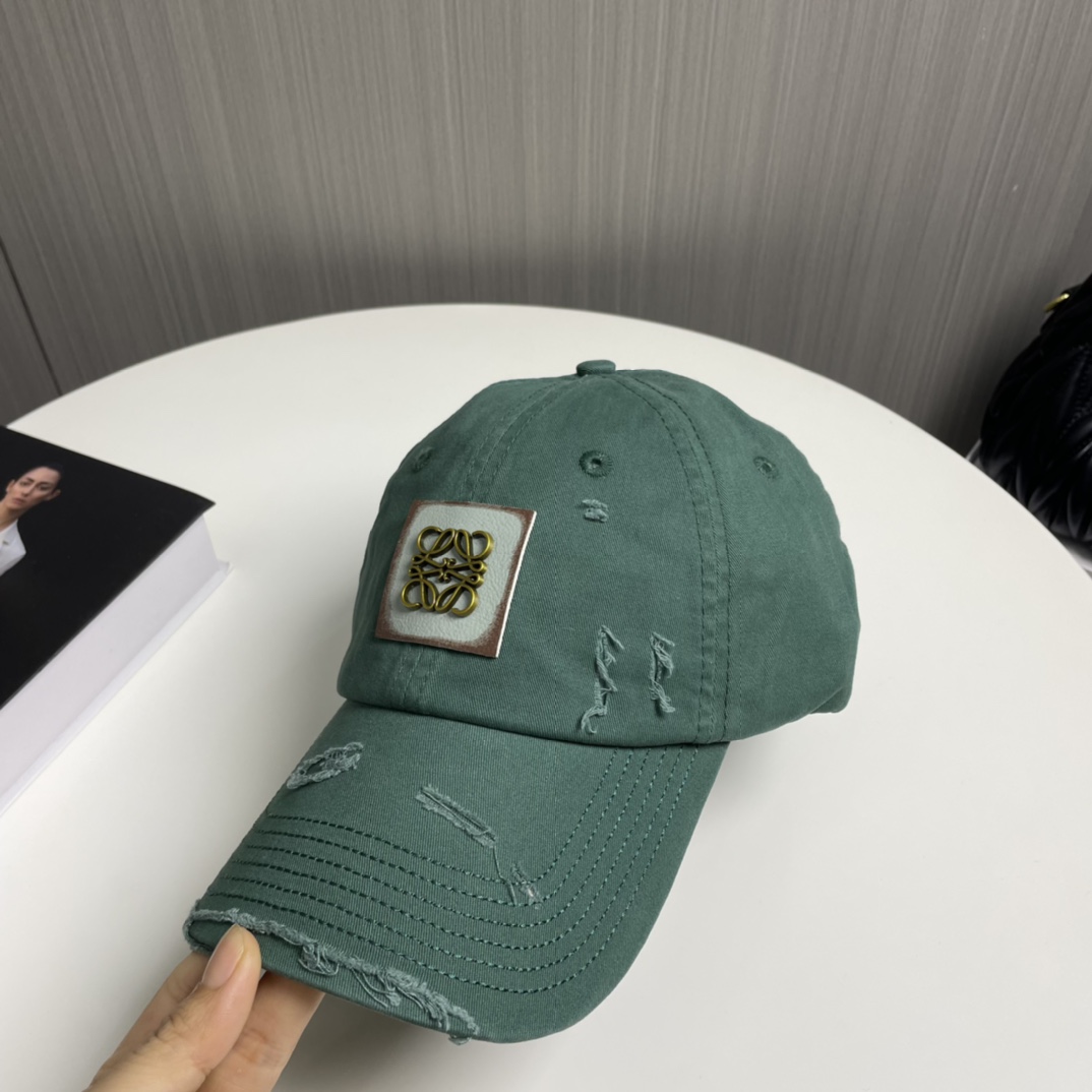 Loewe hat