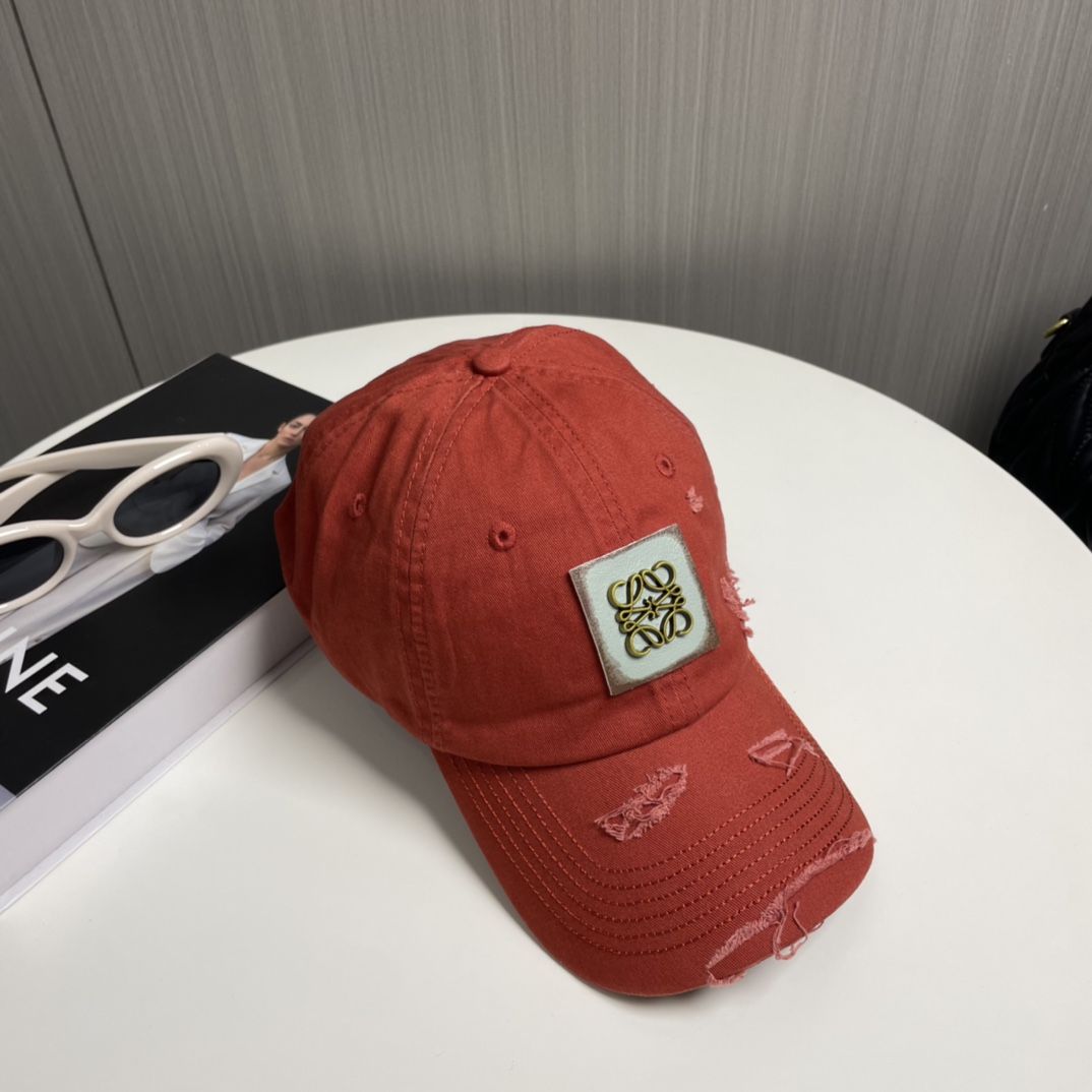 Loewe hat