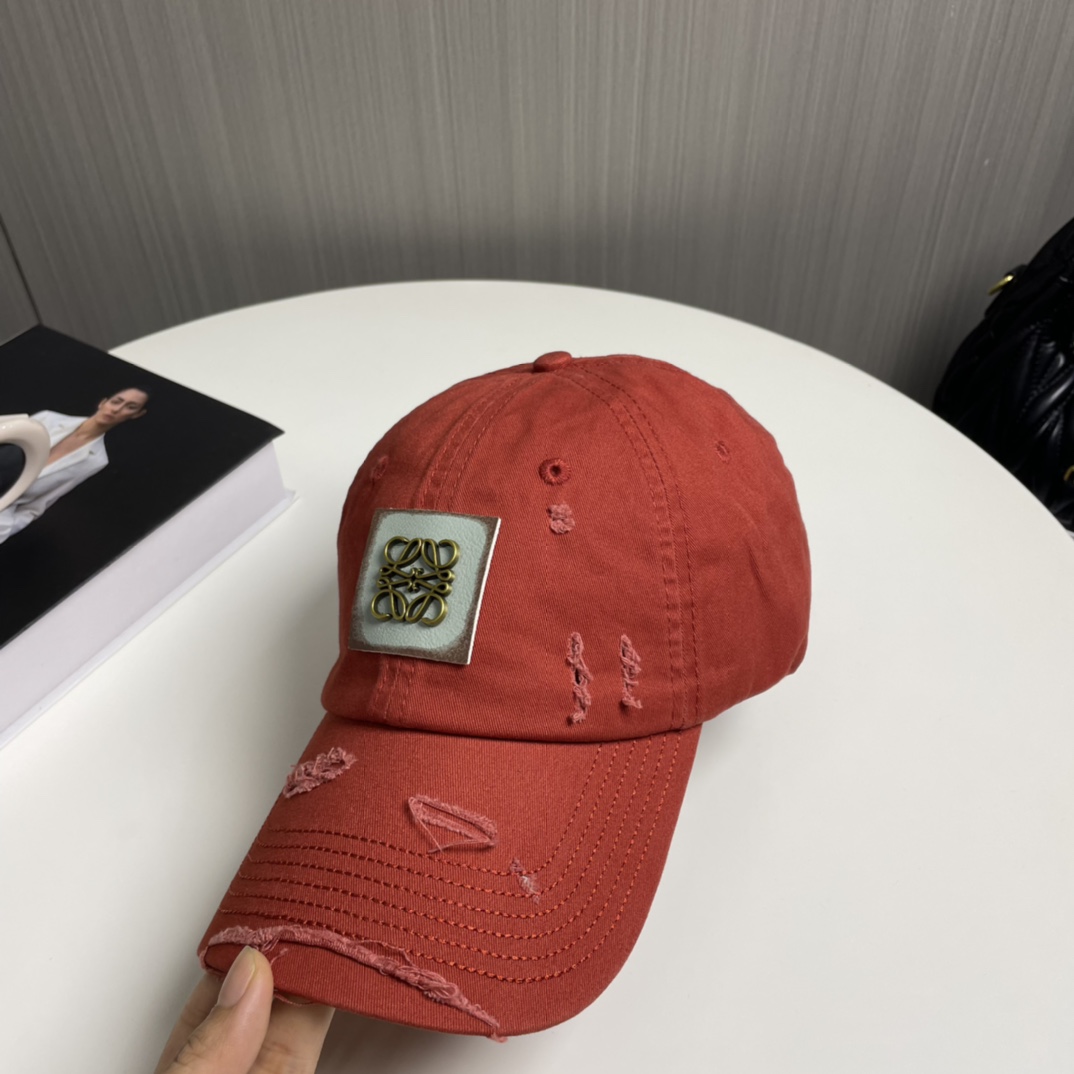 Loewe hat