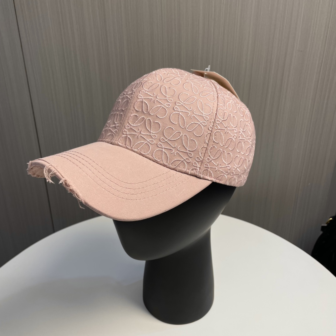 Loewe hat