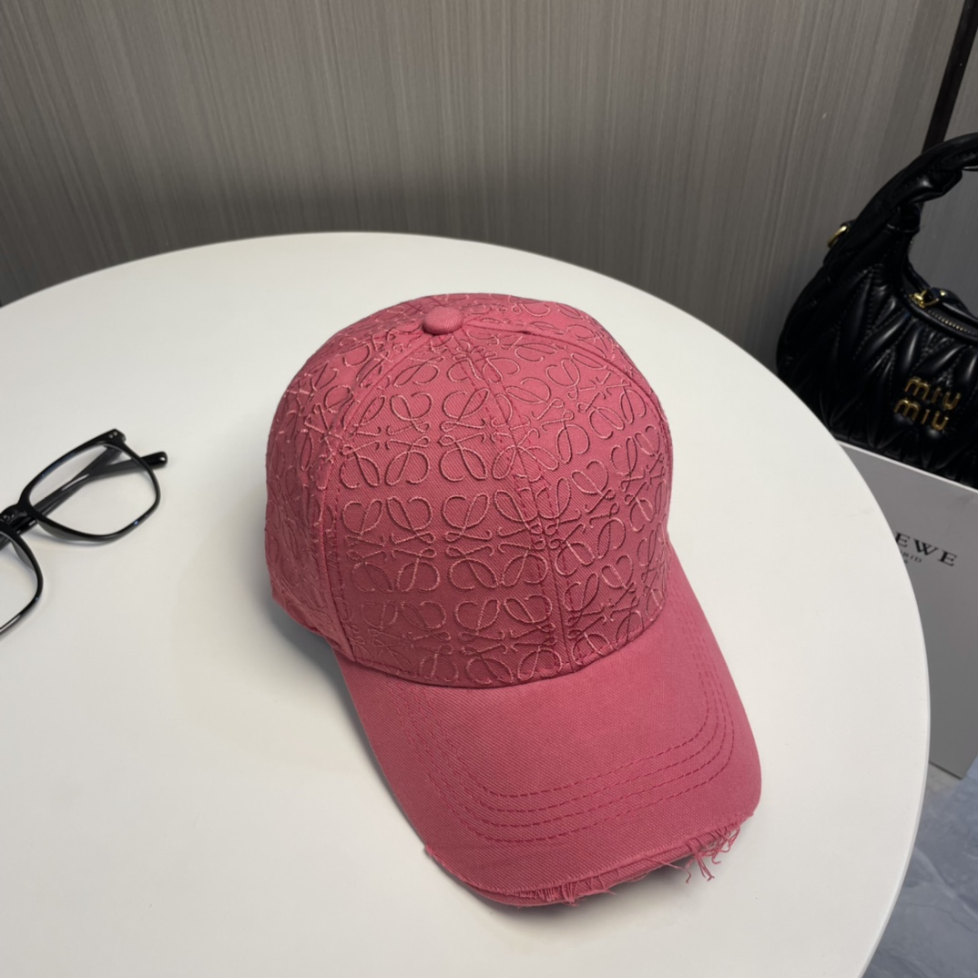 Loewe hat
