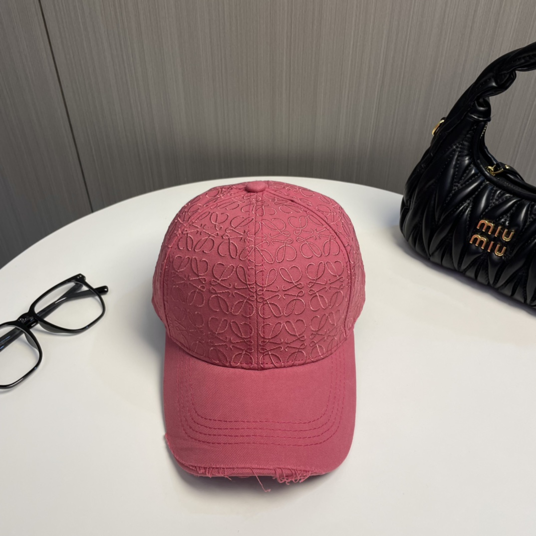 Loewe hat