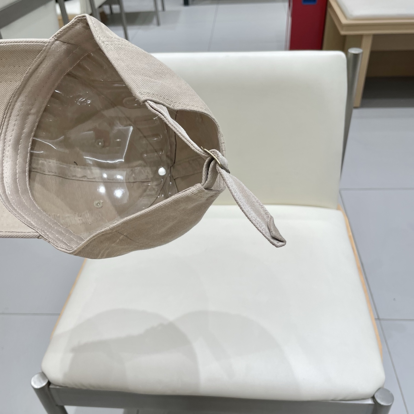 Loewe hat