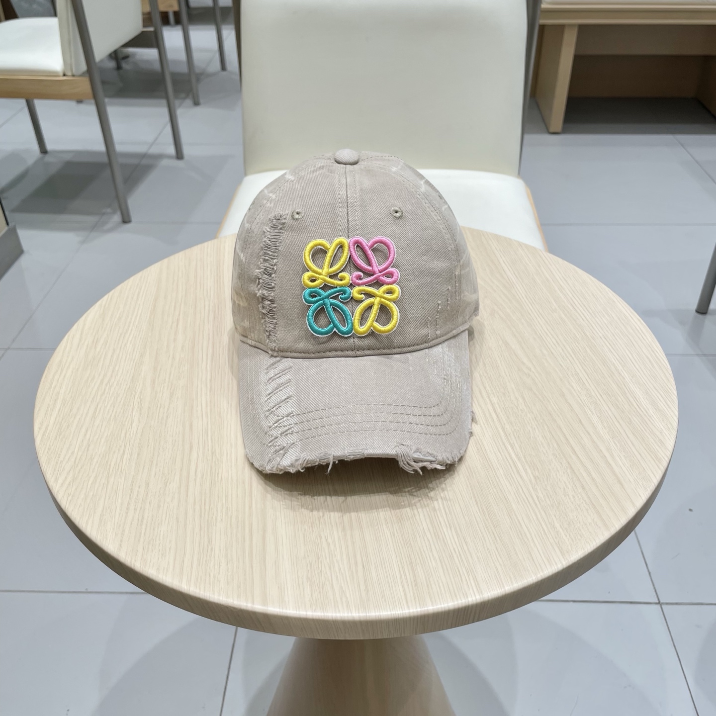Loewe hat