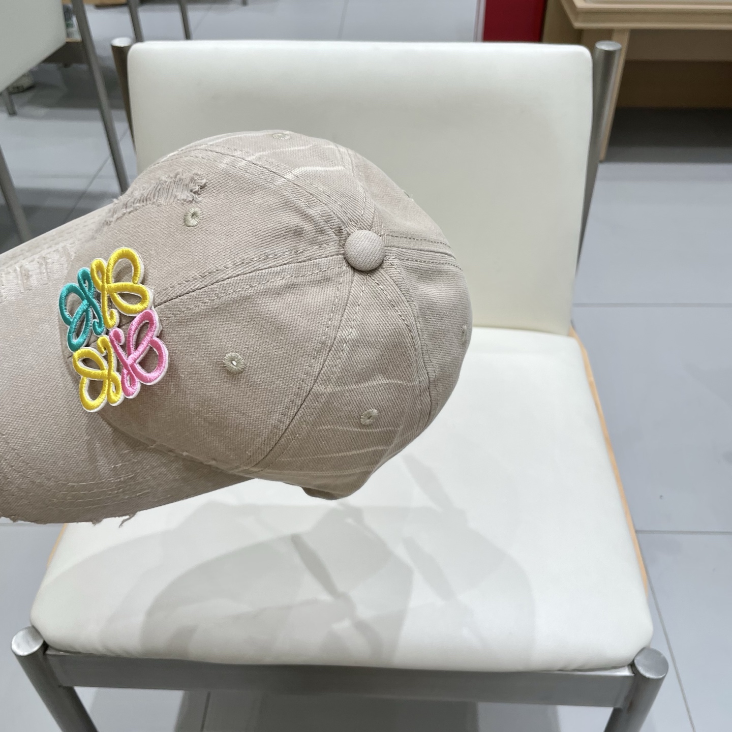 Loewe hat