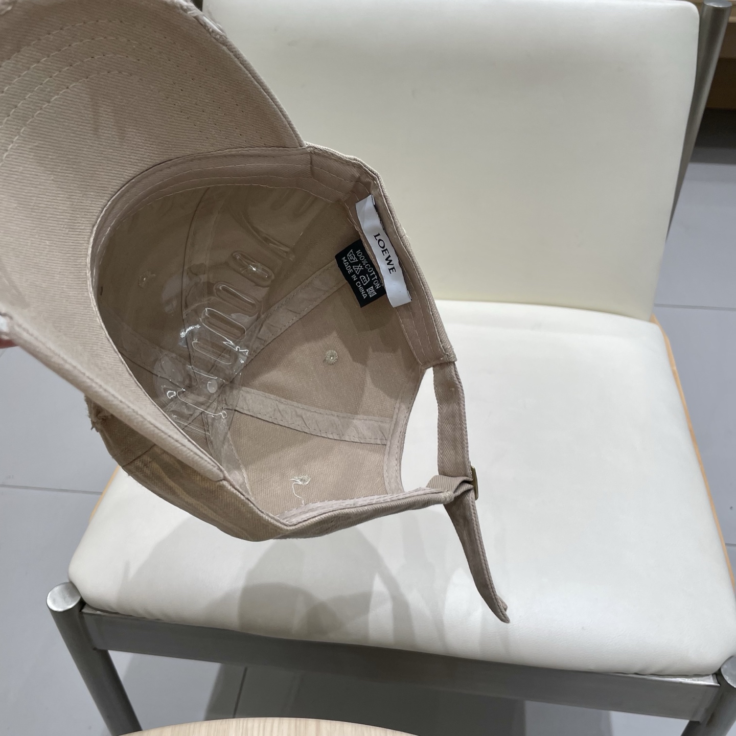 Loewe hat