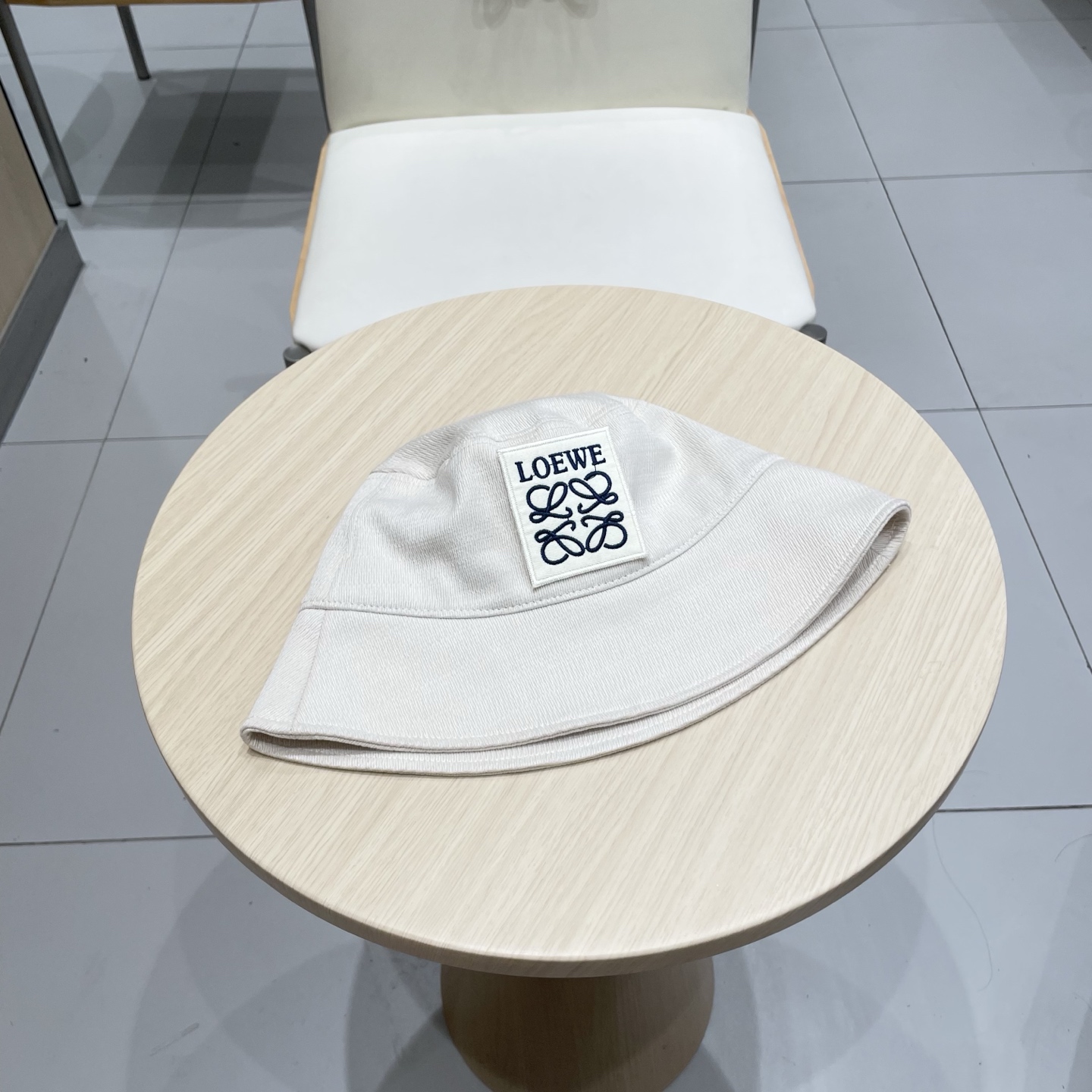 Loewe hat