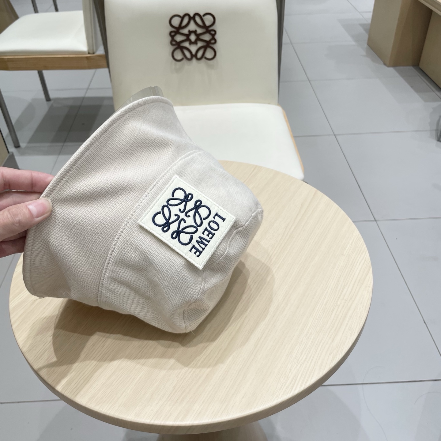Loewe hat