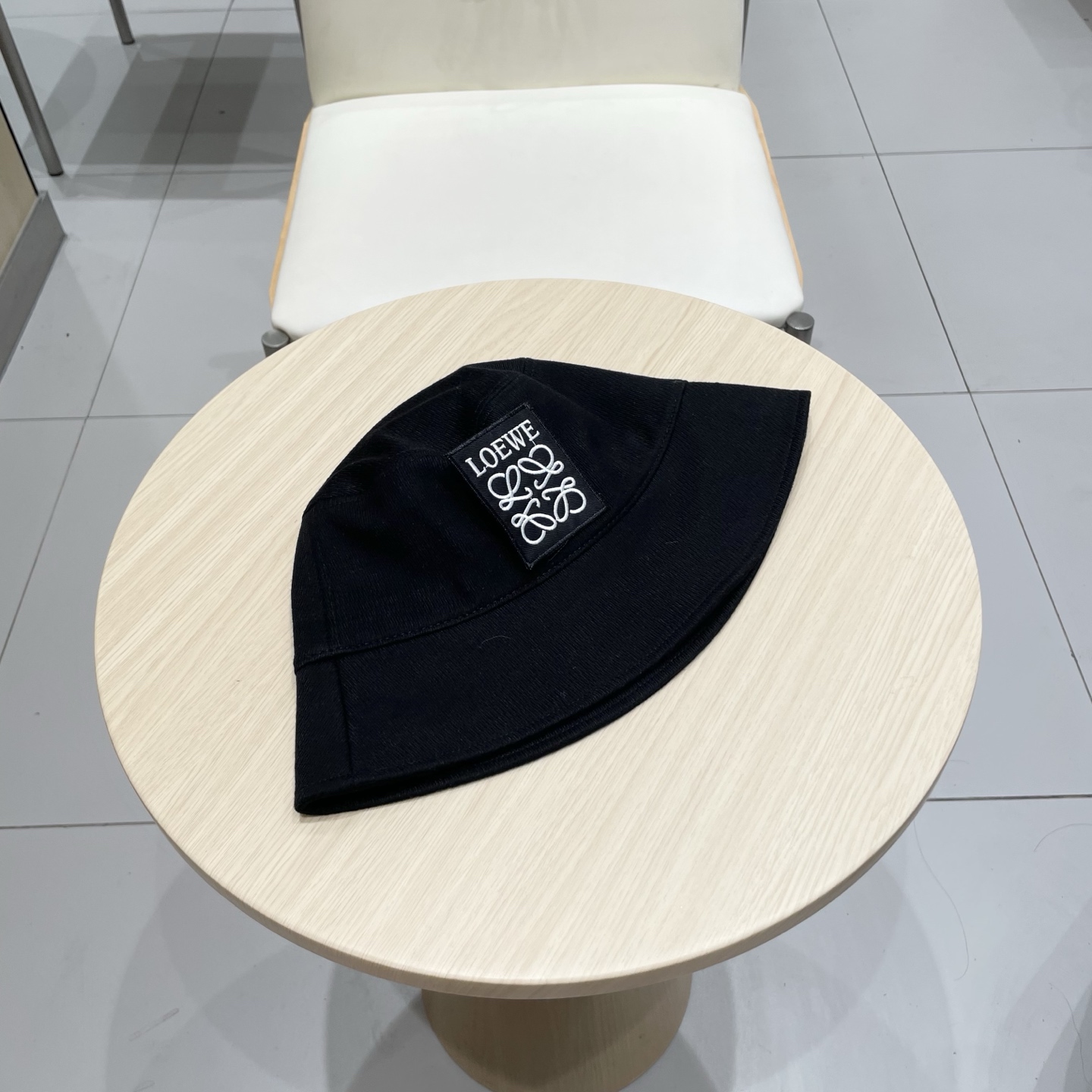 Loewe hat