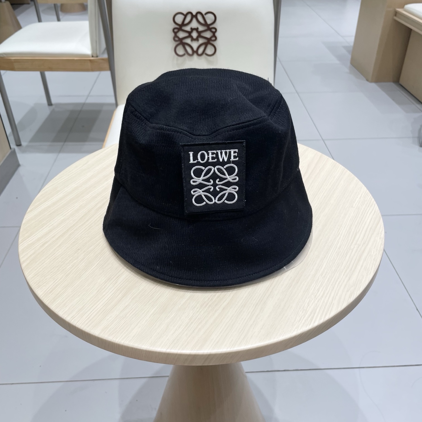Loewe hat