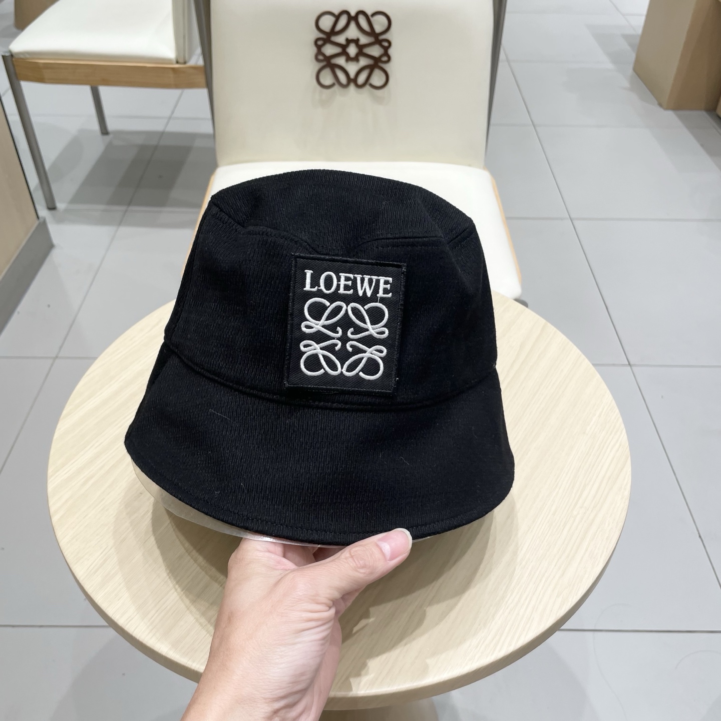 Loewe hat