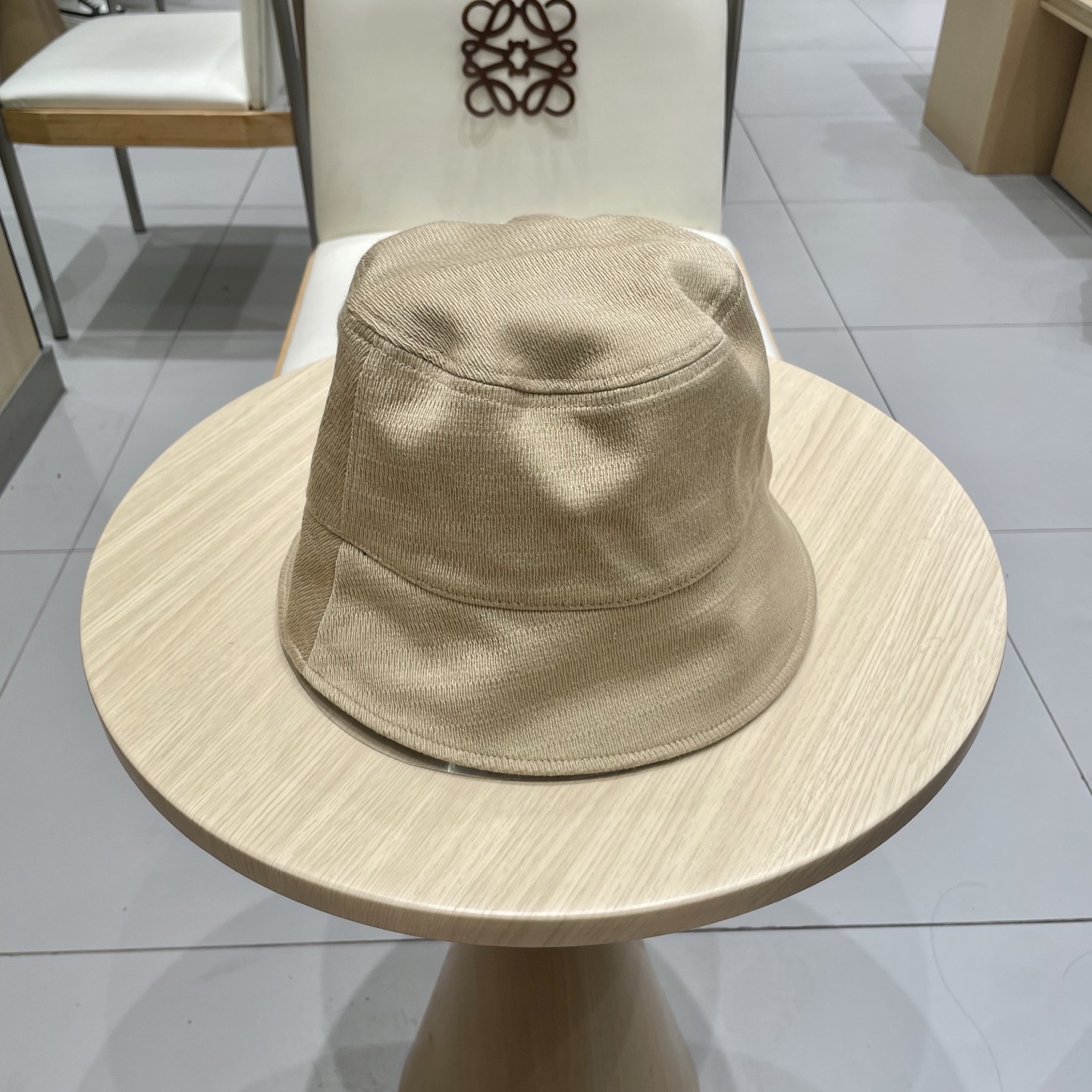Loewe hat