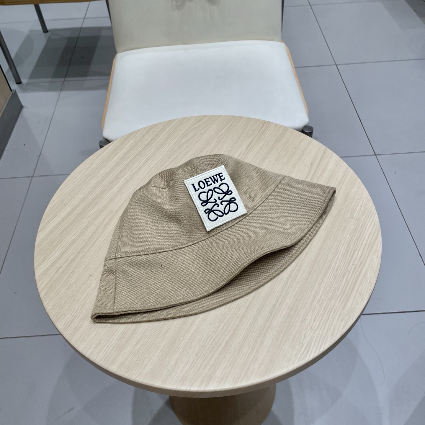 Loewe hat
