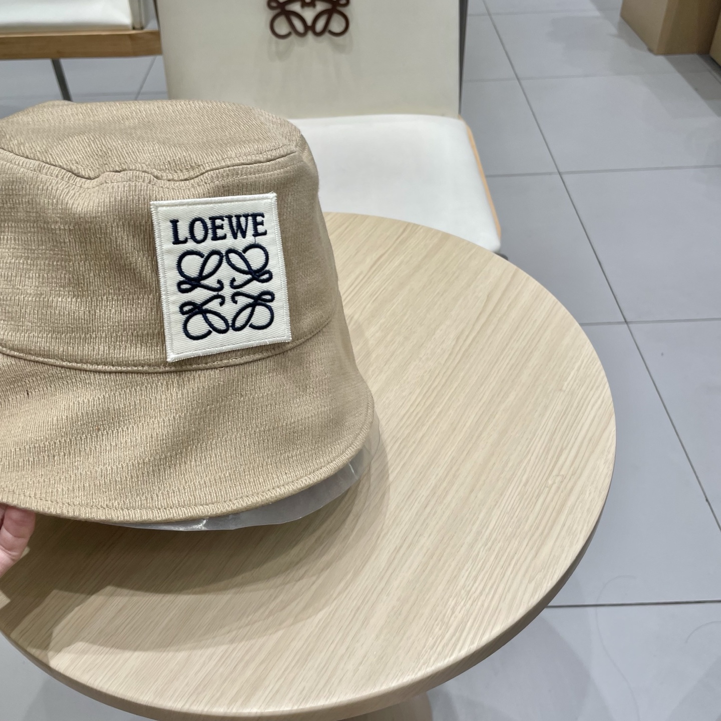 Loewe hat