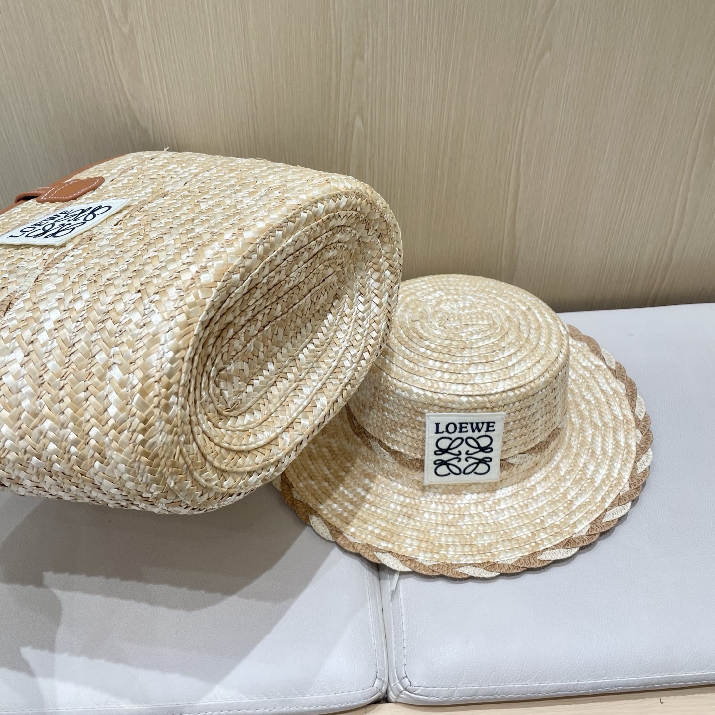 Loewe hat