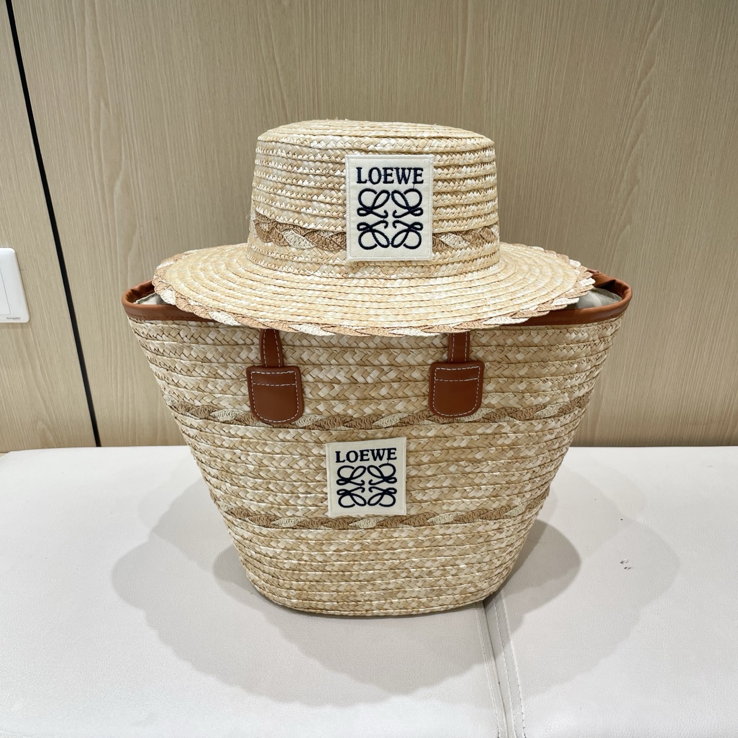 Loewe hat