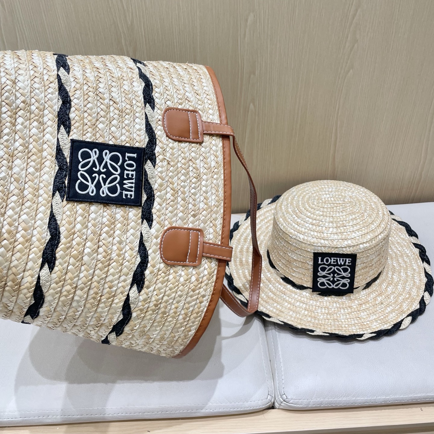 Loewe hat