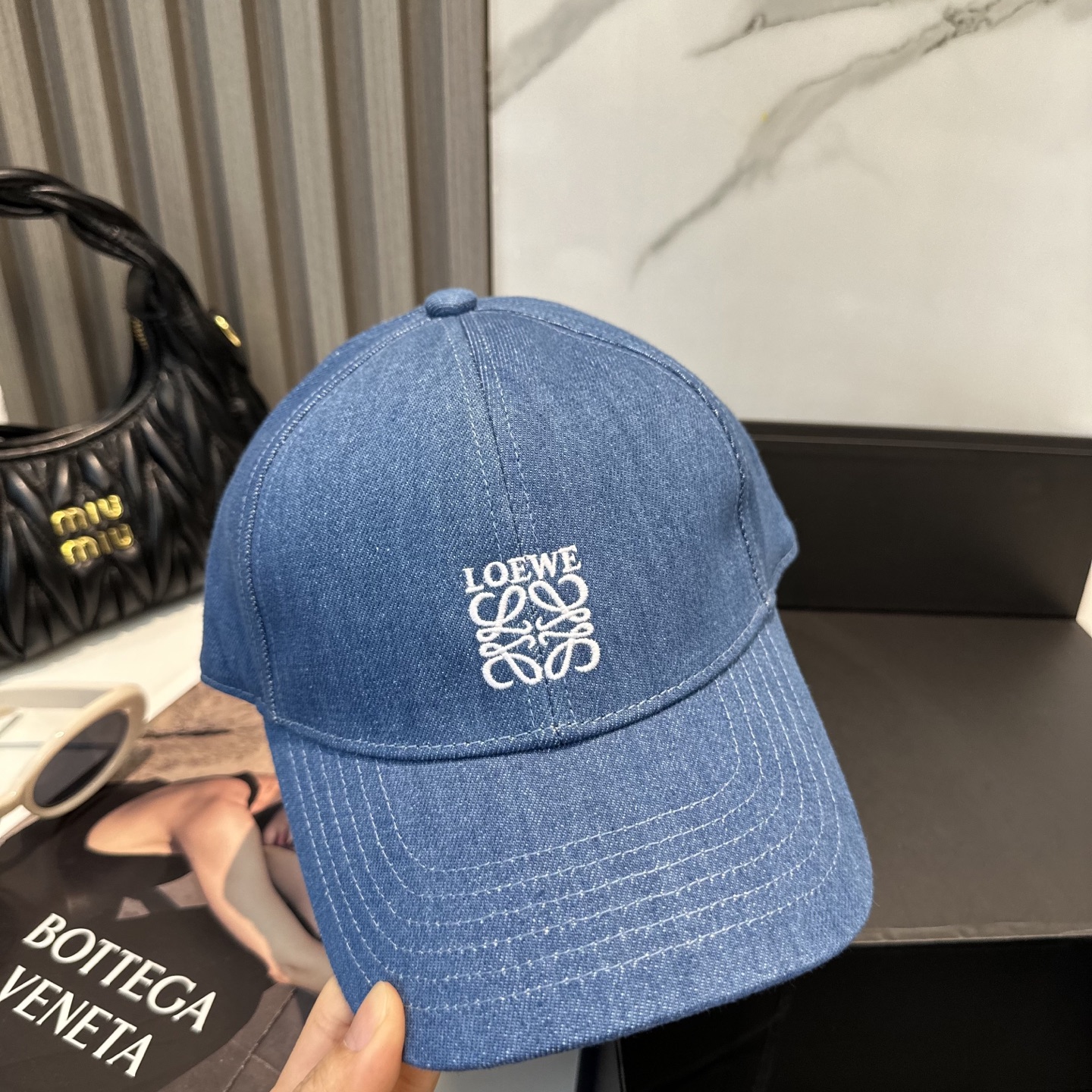 Loewe hat