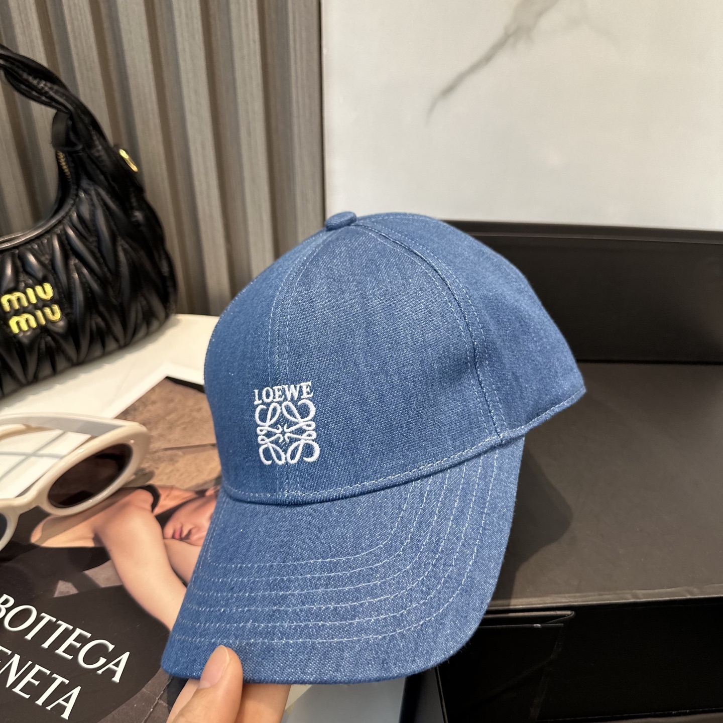 Loewe hat