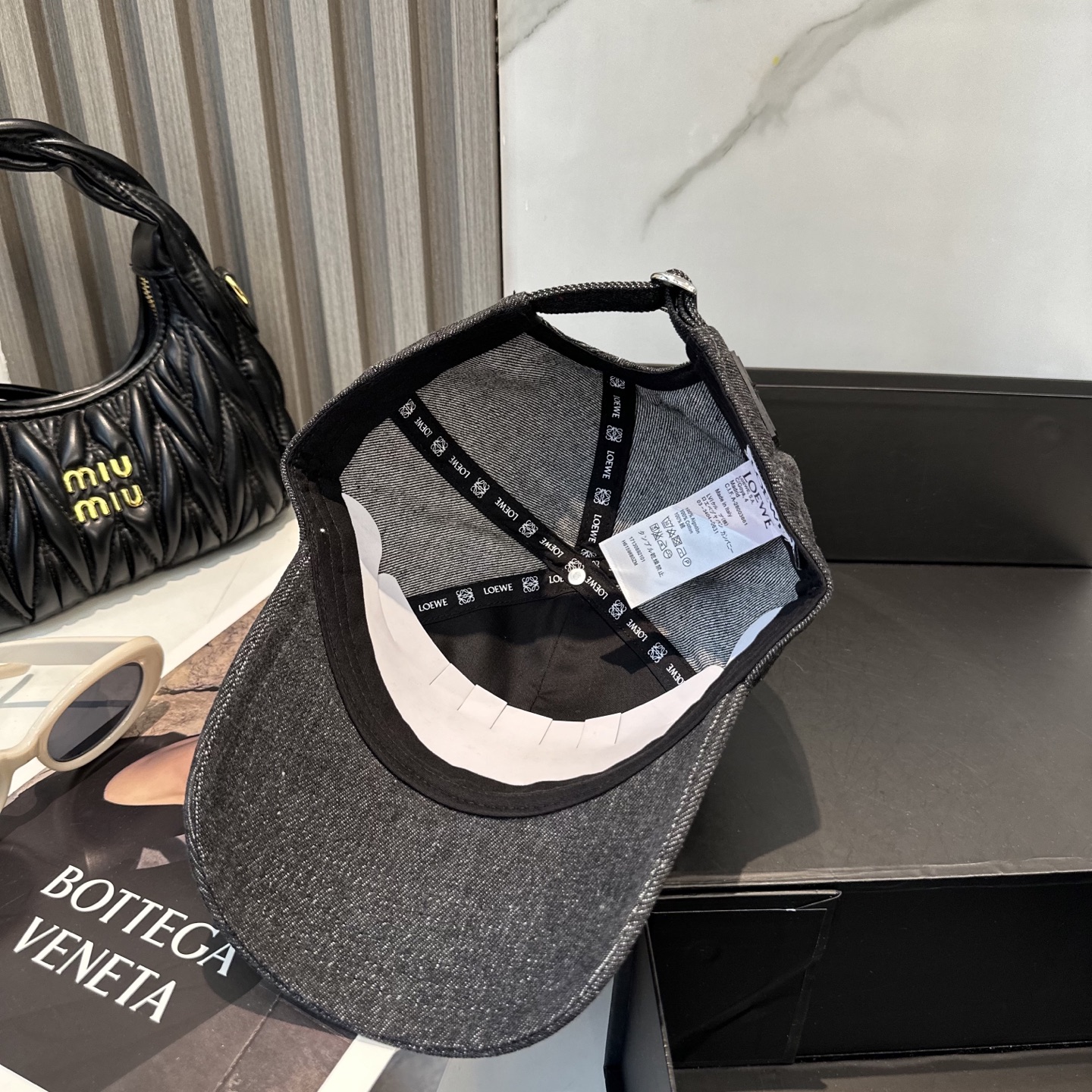 Loewe hat