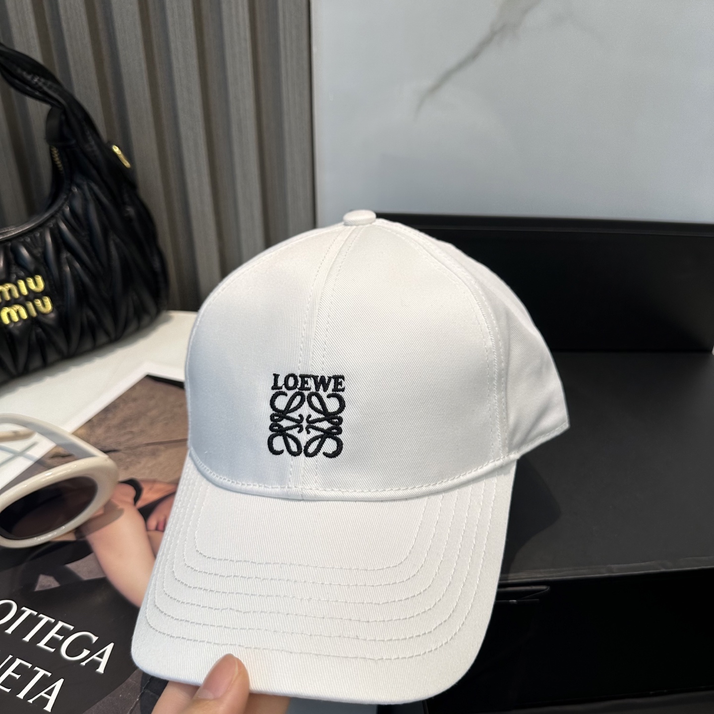Loewe hat