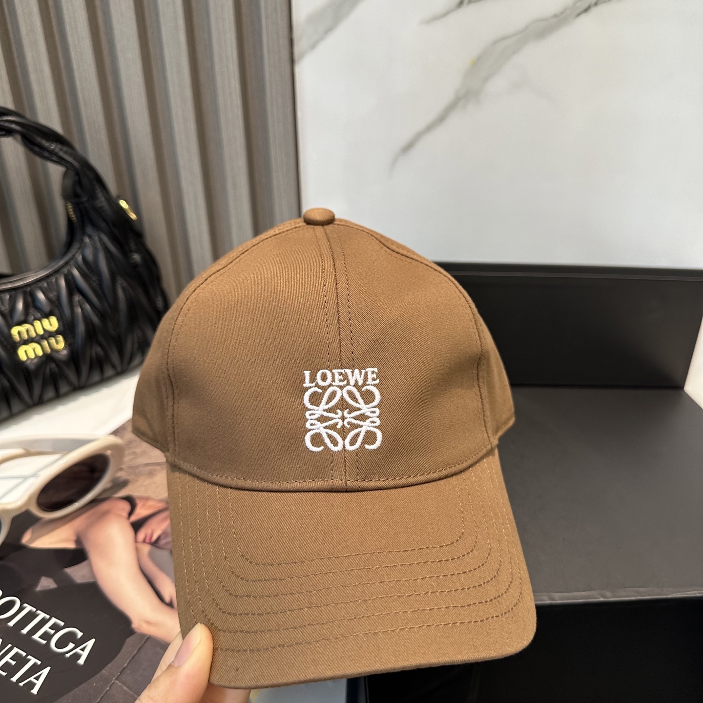 Loewe hat