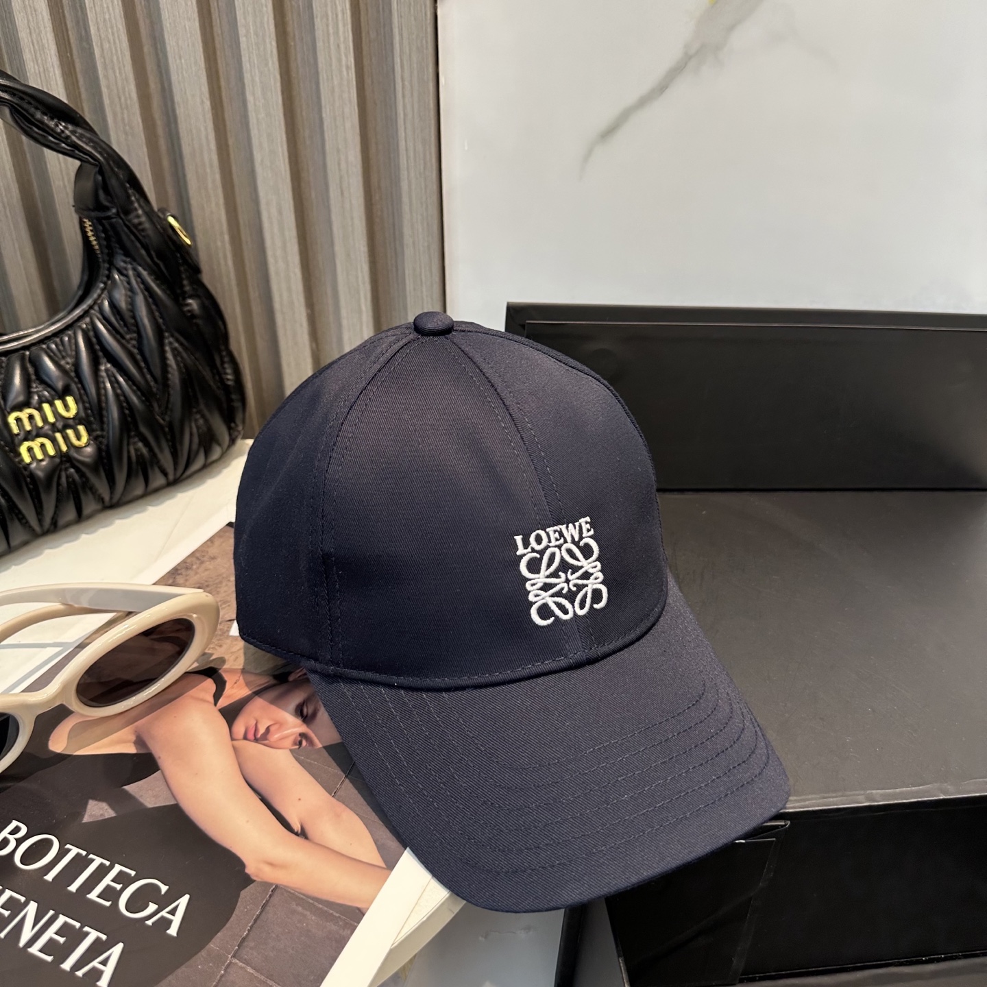 Loewe hat