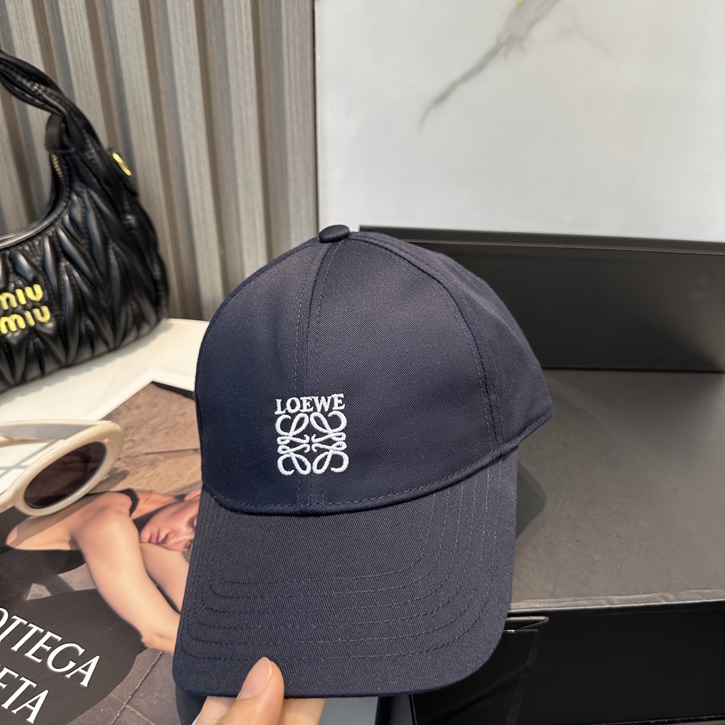 Loewe hat