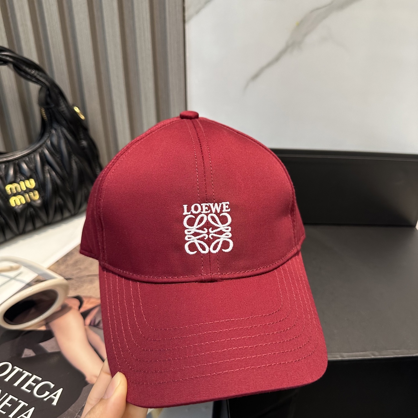 Loewe hat